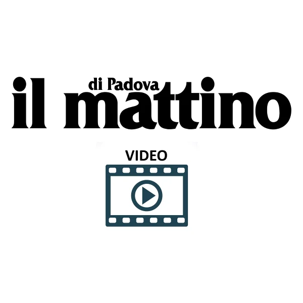 Il pianoforte con sensori, suonato… da un computer